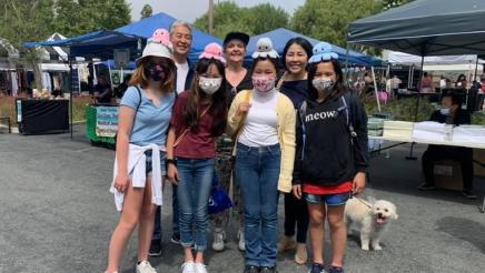 Asm. Muratsuchi with fair attendees