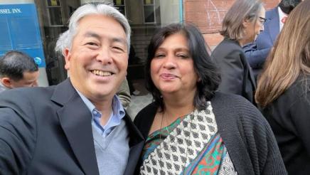 Asm. Muratsuchi with woman