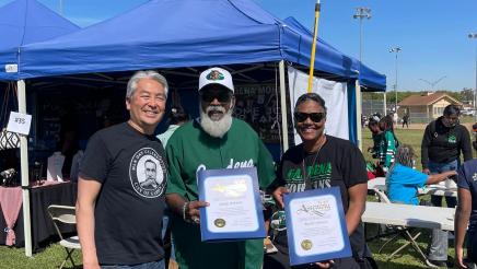 Asm. Muratsuchi honoring two constituents