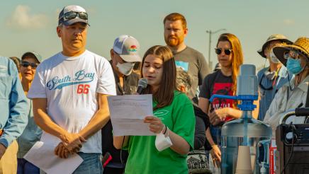 Rylee Goldfarb of Grades of Green speaking to participants
