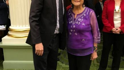 Assemblymember Muratsuchi poses for a photo with legendary labor union leader and civil rights activist Dolores Huerta. 