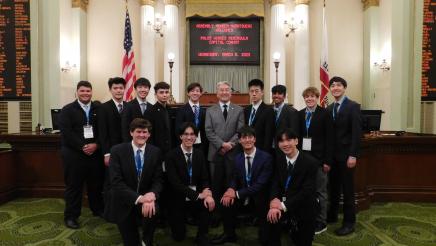 Asm. Muratsuchi with Palos Verdes Peninsula students on the Assembly Floor
