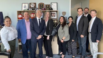 Group photo of Asm. Muratsuchi with Chambers of Commerce members