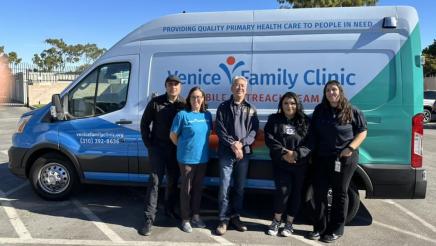 Asm. Muratsuchi and Torrance homeless outreach coordinators in front of van