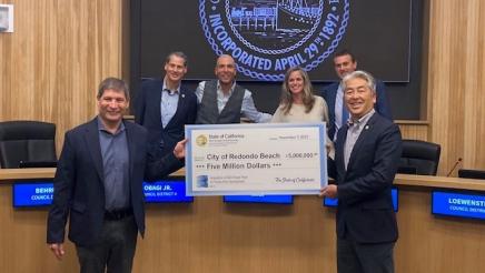 Asm. Muratsuchi with Redondo Beach officials