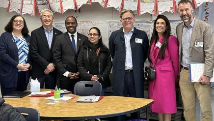 Asm. Muratsuchi, Sup. Thurmond, Sen. Newman and others in classroom