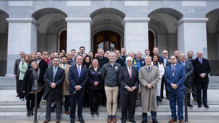 Group photo of Asm. Muratsuchi, officials and others