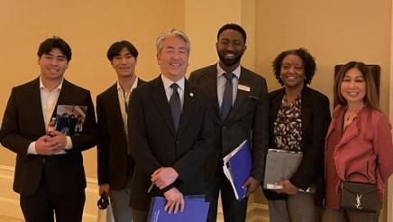 Asm. Muratsuchi with El Camino College staff and students