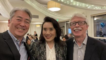 Asm. Muratsuchi with two dinner attendees