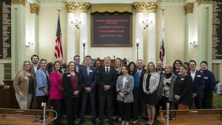 Group photo of Asm. Muratsuchi and Torrance leaders on the Assembly Floor