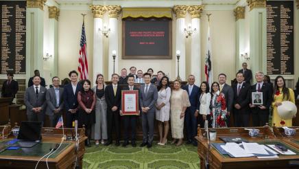 Group photo of Asm. Muratsuchi, other members and guests on the Assembly Floor