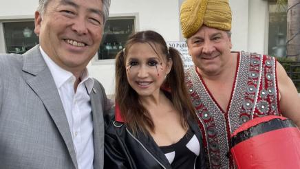 Asm. Muratsuchi with two attendees in costume