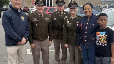 Asm. Muratsuchi with service members and attendees